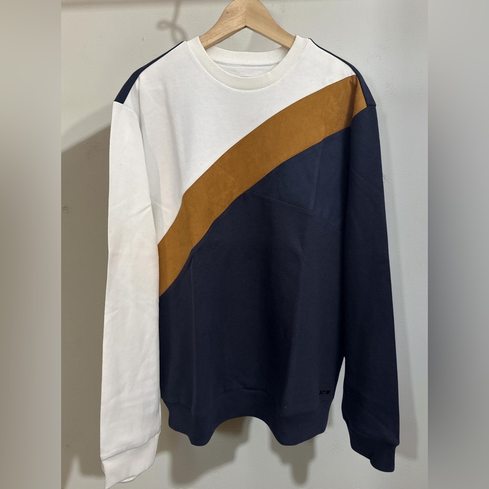 Sean John Navy, White, and Brown Crewneck Sweater